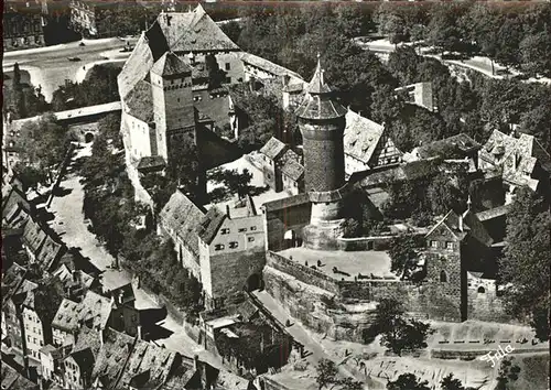 Nuernberg Blick zur Burg Kaiser Konrad I Fliegeraufnahme Kat. Nuernberg