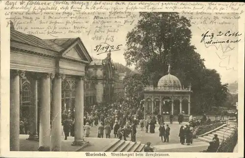 Marienbad Tschechien Abendkonzert am Kreuzbrunnen Boehmen Kat. Marianske Lazne