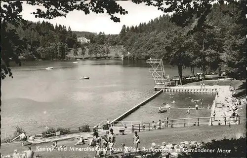 Daun Freibad Gemuender Maar Kat. Daun