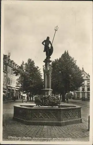 Offenburg Neptunbrunnen / Offenburg /Ortenaukreis LKR