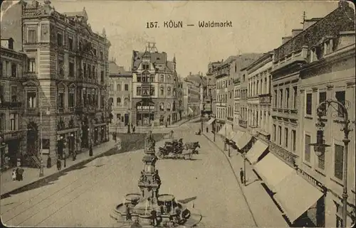 Koeln Rhein Waidmarkt Kutsche Brunnen /  /