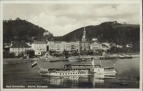 Bad Schandau Flussdampfer Saechsische Schweiz *