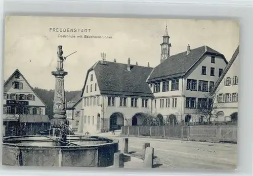 Freudenstadt Backhausbrunnen Schule x
