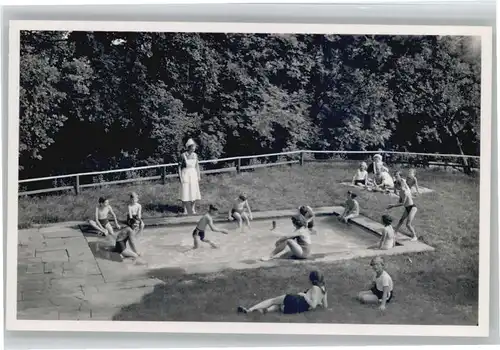 Tuebingen Kinderheim Spielplatz *