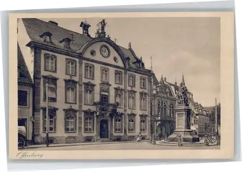 Offenburg Rathaus Drake Denkmal  *