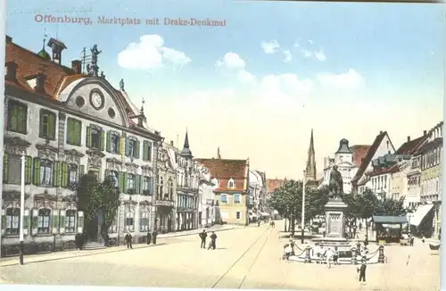Offenburg Marktplatz Drake-Denkmal *