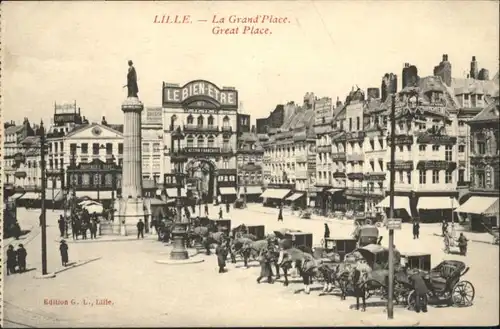 Lille Grand Place Pferd Kutsche *