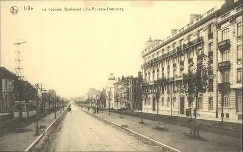 Lille Boulevard Lille-Roubaix-Tourcoing Strassenbahn  *