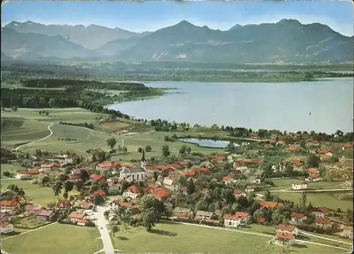 Chieming Chiemsee Panorama am See mit Kaiser und Kampenwand / Chieming /Traunstein LKR