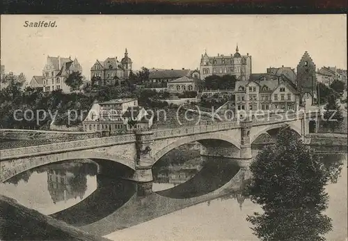 Saalfeld Saale Partie an der Saale mit Bruecke / Saalfeld /Saalfeld-Rudolstadt LKR