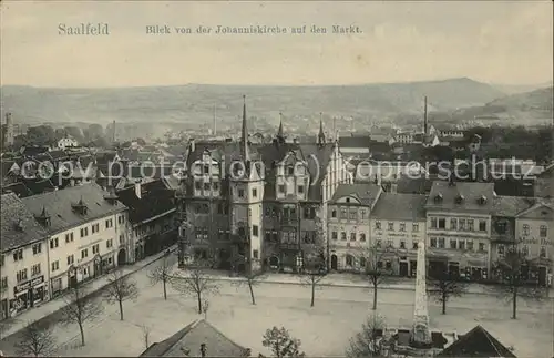 Saalfeld Saale Blick von der Johanniskirche auf den Marktplatz mit Rathaus / Saalfeld /Saalfeld-Rudolstadt LKR