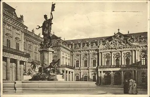 Wuerzburg Residenz mit Frankoniabrunnen Kat. Wuerzburg