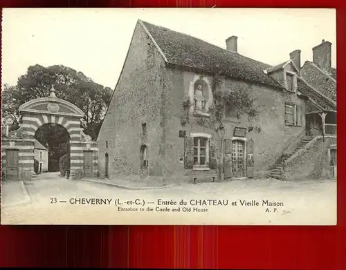 Cheverny Entree du Chateau vieille maison Kat. Cheverny