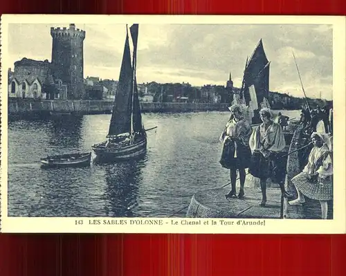 Les Sables d Olonne Le Chenal et la Tour d Arundel bateau Kat. Les Sables d Olonne