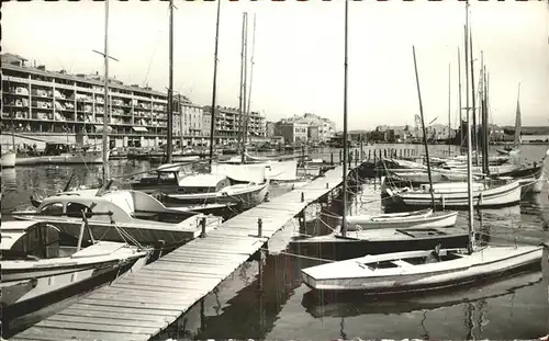 Sete Herault Port et Club Nautique bateau / Sete /Arrond. de Montpellier