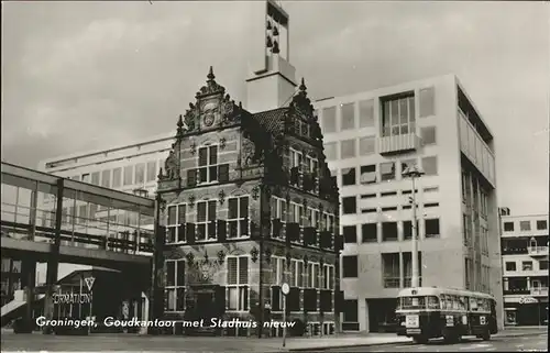 Groningen Goudkantoor met Statdhuis Autobus Kat. Groningen