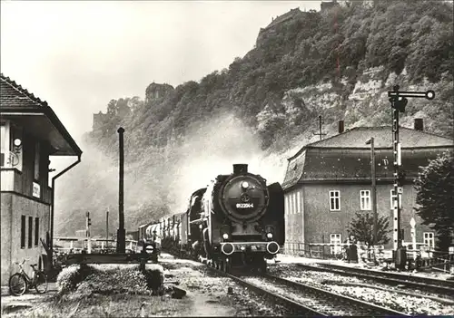 Dornburg Saale Gueterzug mit Dampflokomotive im Bahnhof Kat. Dornburg Saale