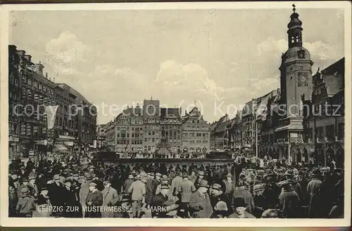 Leipzig Markt waehrend der Mustermesse Kat. Leipzig