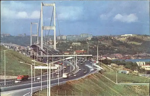 Istanbul Constantinopel Bogaz Kuepruesue Bruecke Autobahn / Istanbul /