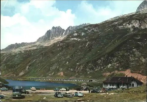 Oberalp Passhoehe mit div.Autos Kat. Oberalp