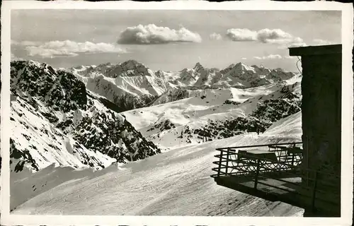 Davos GR Weissfluhjoch Berghaus Terrasse Piz Aela Tinzenhorn Piz Michel Albula Alpen Kat. Davos