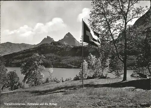 Ruetli Ruetliwiese und die Mythen Vierwaldstaettersee Schweizer Flagge Kat. Ruetli