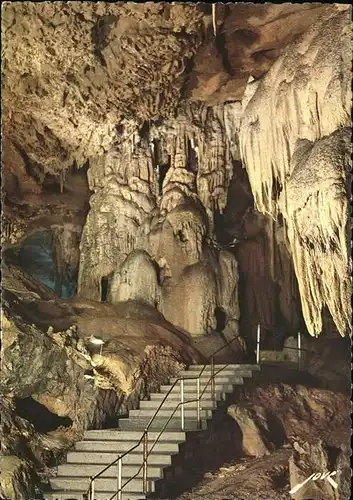 Hoehlen Caves Grottes Betharram Colonne geante Kat. Berge