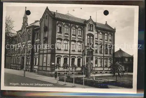 Muegeln Oschatz Schule mit Schlageterplatz Brunnen Kat. Muegeln Oschatz