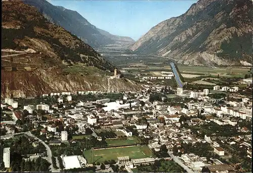 Martigny VS Coup d oeil sur la ville Tour de la Batiaz Pleine en direction de St. Maurice Dranse Rhone Kat. Martigny