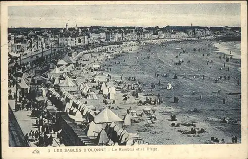 Les Sables d Olonne Le Remblai et la Plage Kat. Les Sables d Olonne