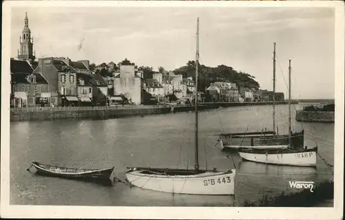 Binic Cotes d Armor Vue d ensemble des Quais Bateau Eglise Kat. Binic