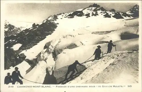 Chamonix mit Bergsteigern am Grands Mulets Kat. Chamonix Mont Blanc