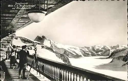 Jungfraujoch Blick von der Berghausterrasse auf Aletschgletscher Kat. Jungfrau