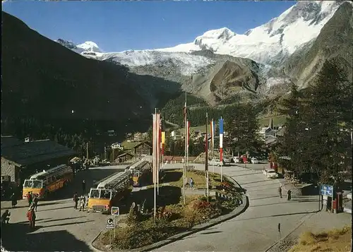 Saas Fee Parkplatz mit Feegletscher Kat. Saas Fee