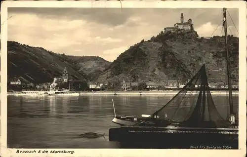 Braubach Rhein Rheinpanorama mit Marksburg / Braubach /Rhein-Lahn-Kreis LKR