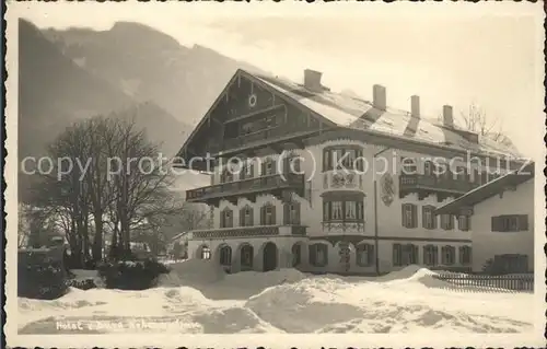 Hohenaschau Chiemgau Hotel Burg Fassadenmalerei im Winter Kat. Aschau i.Chiemgau
