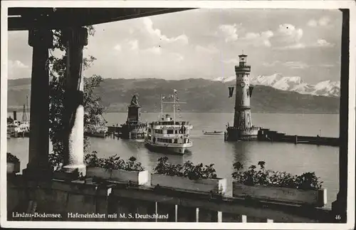 Lindau Bodensee Hafeneinfahrt mit MS Deutschland Leuchtturm Kat. Lindau (Bodensee)