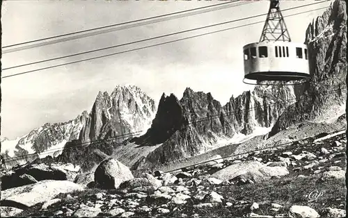 Seilbahn Chamonix-Mont-Blanc Aiguille du Midi  / Bahnen /