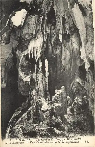 Hoehlen Caves Grottes Lourdes Grottes du Loup Kat. Berge