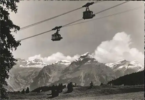 Seilbahn Gerschnialp-Truebsee  / Bahnen /