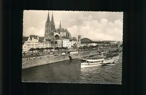 Dampfer Seitenrad Koeln am Rhein Rheinufer Dom Kat. Schiffe