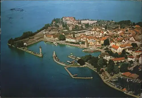 Lindau Bodensee mit Hafen Fliegeraufnahme Kat. Lindau (Bodensee)