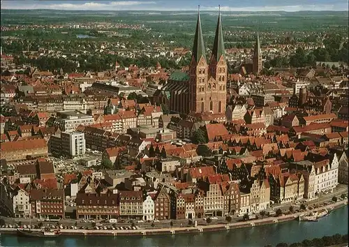 Luebeck Fliegeraufnahme mit Kirche Kat. Luebeck