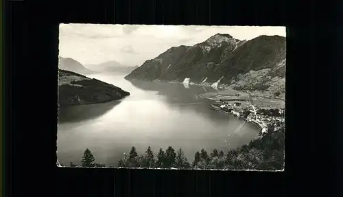 Brunnen SZ mit Vierwaldstaettersee Kat. Brunnen