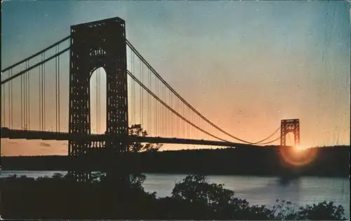New York City Goerge Washington Bridge at sunset / New York /