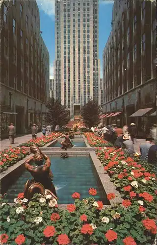 New York City Channel Garden Rockefeller Center / New York /