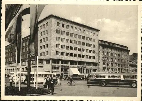 Essen Ruhr Haeuser am Bahnhof Autos Busse Strasse Kat. Essen