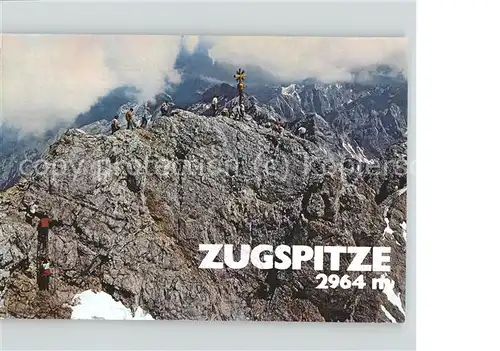 Zugspitze Aufstieg zum Ostgipfel Gipfelkreuz Kat. Garmisch Partenkirchen