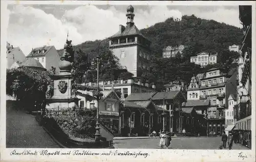 Karlsbad Eger Boehmen Markt mit Stadtturm und Dreikreuzberg Kat. Karlovy Vary