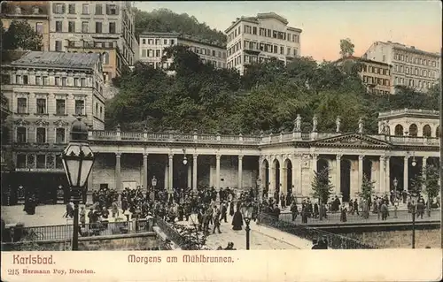 Karlsbad Eger Boehmen Morgens am Muehlbrunnen Kolonnade Kat. Karlovy Vary